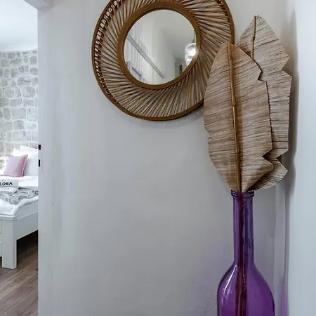 Apartment Flora-heartbeat Old Three Bedrooms *